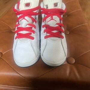 Jordan 6 red and white sz 2.5Y